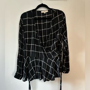 Loft Women’s Wrap Top; size large